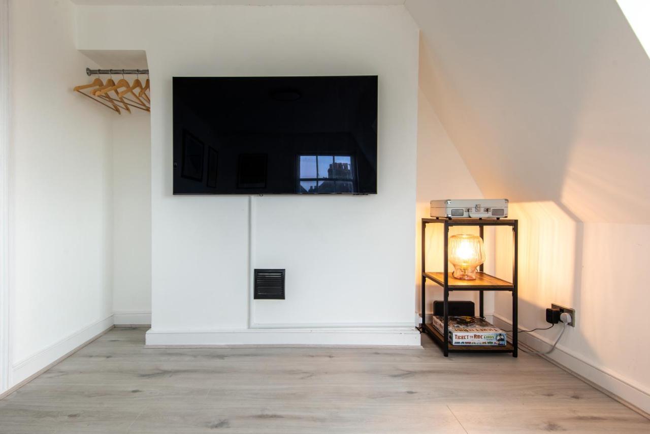 Central One-Bedroom, 99 Steps To The Sea Hove Exterior foto
